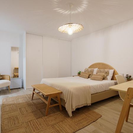 Paradise Villa, Luxury Villa Near The Beach Ribamar  エクステリア 写真