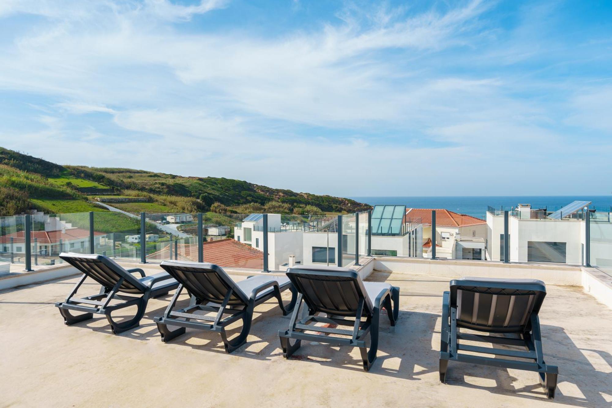 Paradise Villa, Luxury Villa Near The Beach Ribamar  エクステリア 写真