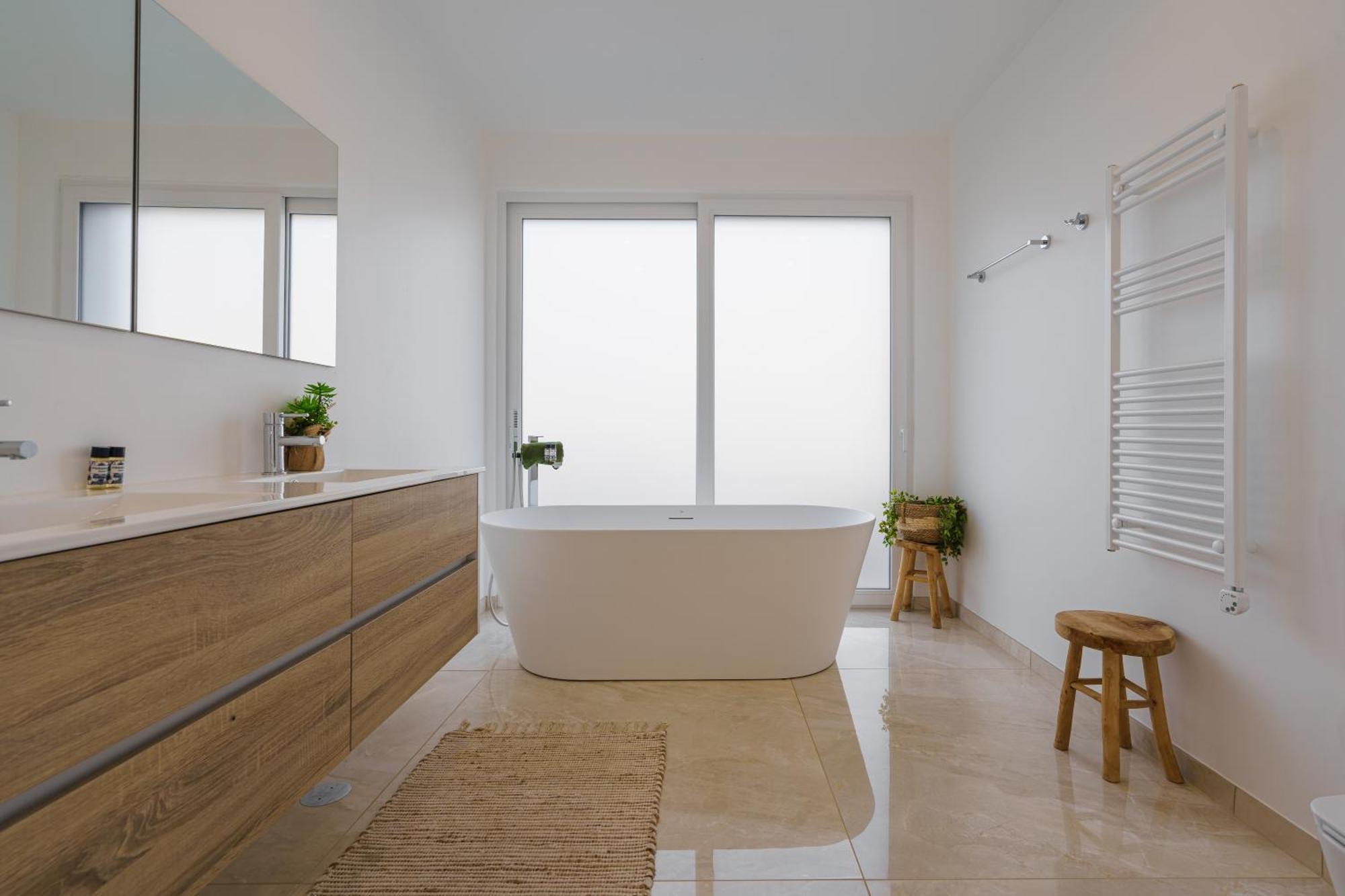Paradise Villa, Luxury Villa Near The Beach Ribamar  エクステリア 写真