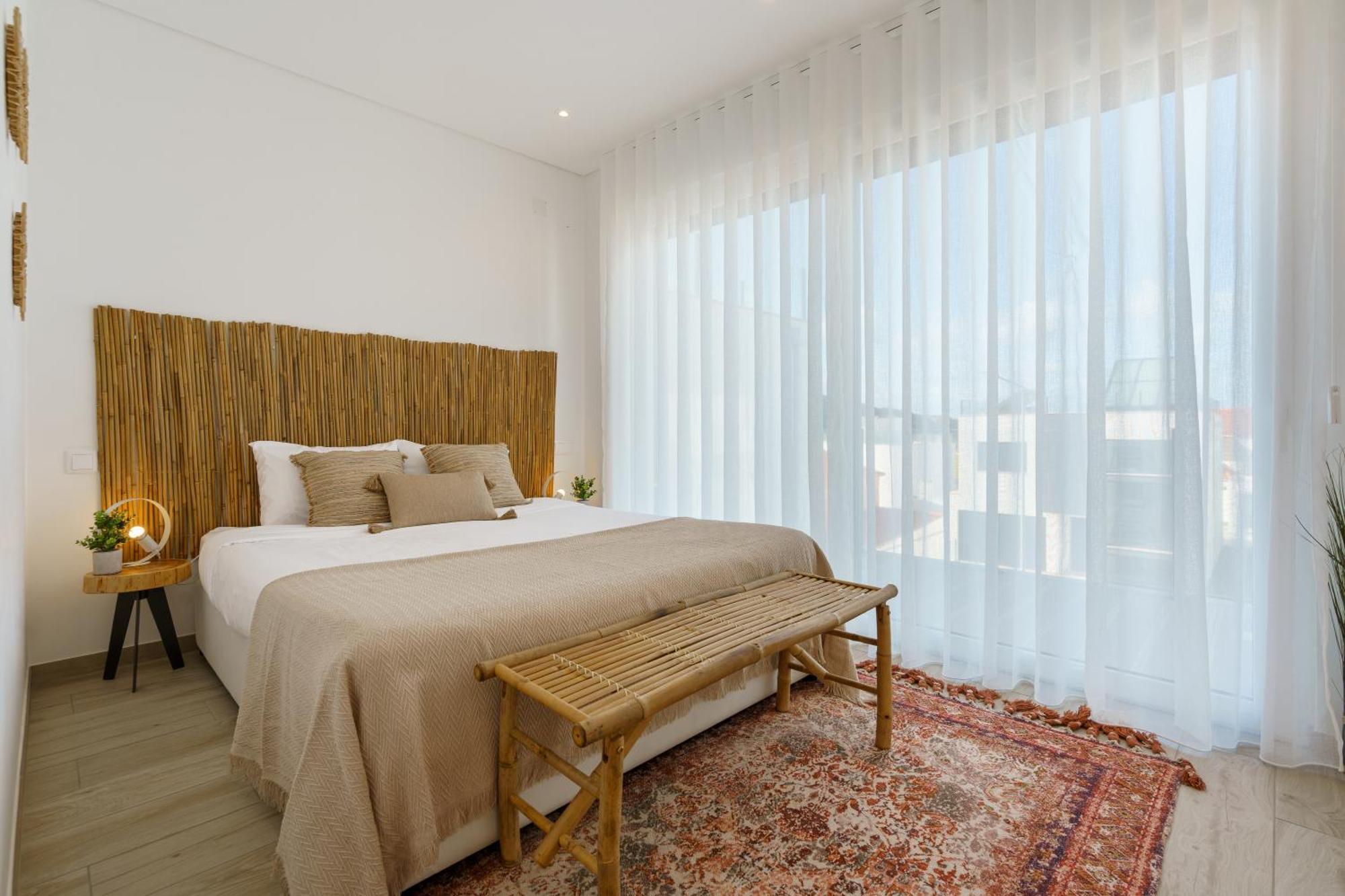 Paradise Villa, Luxury Villa Near The Beach Ribamar  エクステリア 写真